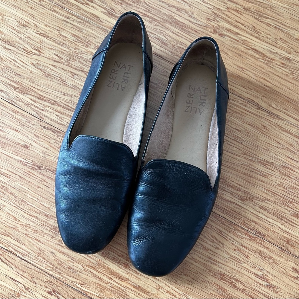 LAST CHANCE! Naturalizer Black Leather Loafers